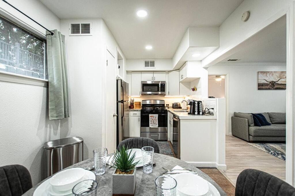 Downtown Austin Suite Retreat Buitenkant foto